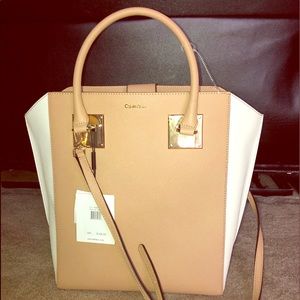 Calvin Klein | Never Used | Nude&White Purse ✨